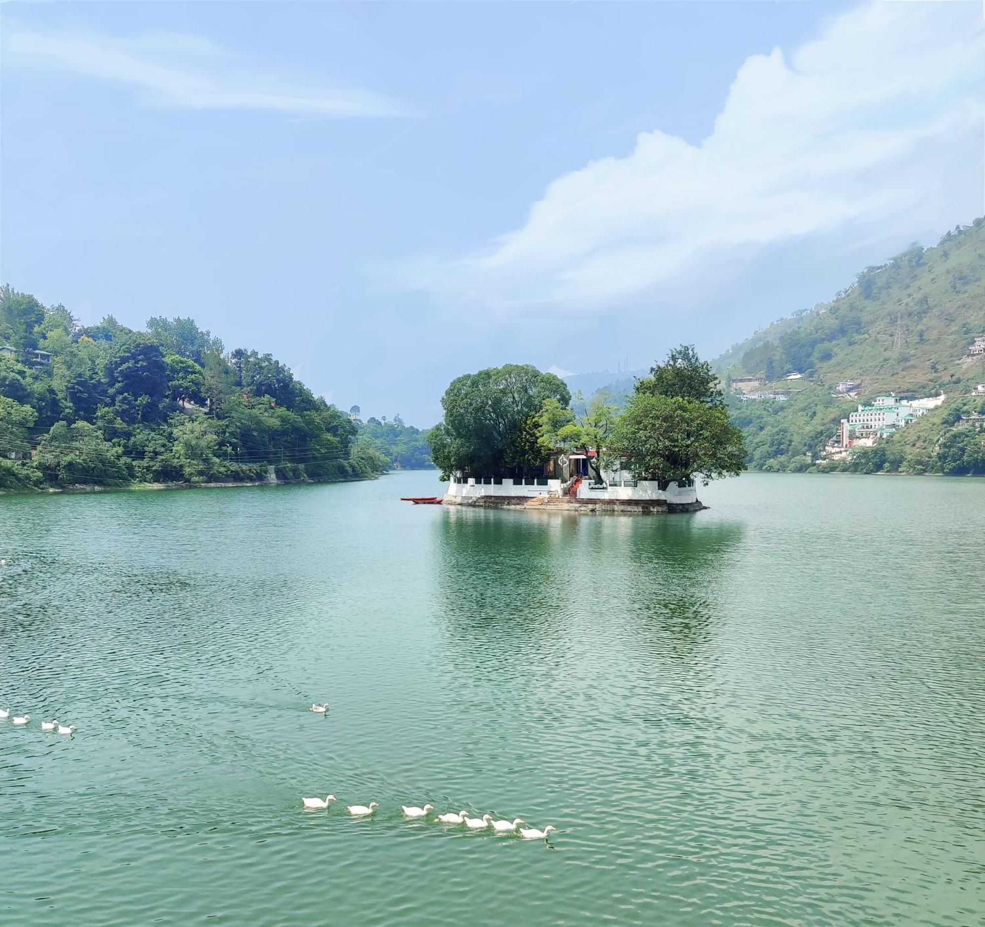 The Rosefinch Sarovar Portico Bhīm Tāl Exterior foto